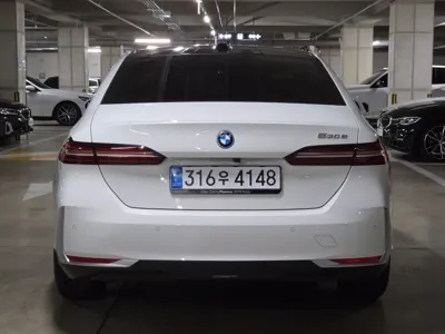 BMW 5-Series 2026, 4144 км, за 45293.42 USD