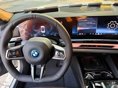 BMW i5