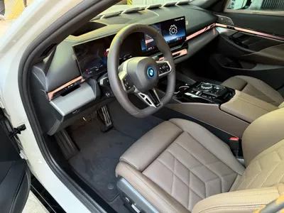BMW i5