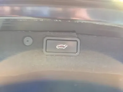 Hyundai Genesis 2008, 147000 км, за 3257.33 USD - фото 20