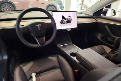 Tesla Model 3 2022, 52000 км, за 24971 USD - фото 12