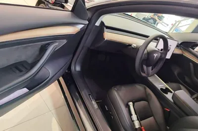 Tesla Model 3 2022, 52000 км, за 24971 USD - фото 18