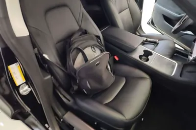 Tesla Model 3 2022, 52000 км, за 24971 USD - фото 19