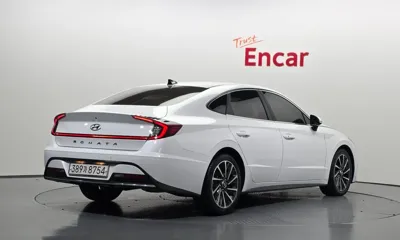 Hyundai Sonata 2021, 49598 км, за 11530.95 USD