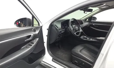 Hyundai Sonata 2021, 49598 км, за 11530.95 USD - фото 10