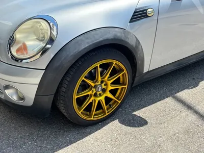 MINI Cooper 2008, 132925 км, за 2280.13 USD