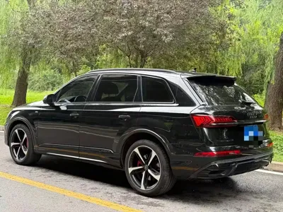 Audi Q7 2022, 65000 км, за 48262.75 USD