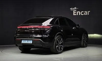 Porsche Macan 2025, 7371 км, за 70171.98 USD