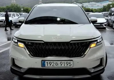 Kia Canival · 2023 год