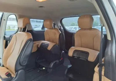 Kia Canival 2023, 70023 км, за 4219.57 USD - фото 6