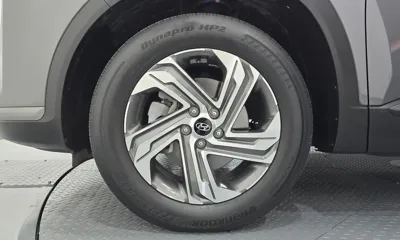 Hyundai Santafe 2023, 53897 км, за 16198.3 USD