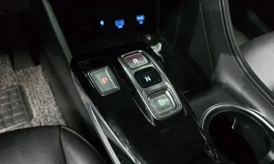 Hyundai Sonata 2020, 141601 км, за 9315.97 USD - фото 9