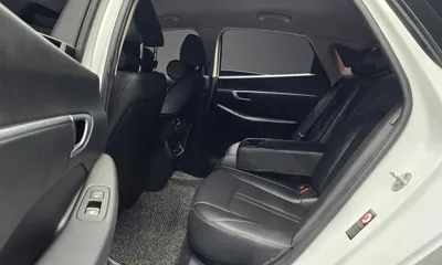 Hyundai Sonata 2020, 141601 км, за 9315.97 USD - фото 12