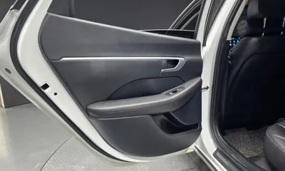 Hyundai Sonata 2020, 141601 км, за 9315.97 USD - фото 25