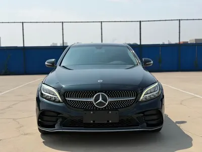 Mercedes-Benz C-Class 2020, 113000 км, за 17230.08 USD