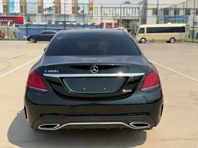 Mercedes-Benz C-Class 2020, 113000 км, за 17230.08 USD