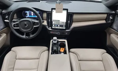 Volvo S90 2026, 3156 км, за 38110.77 USD - фото 7