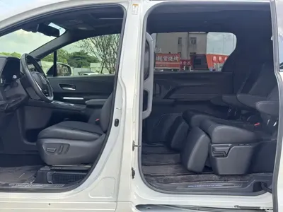 Toyota Sienna 2022, 80000 км, за 27714.15 USD