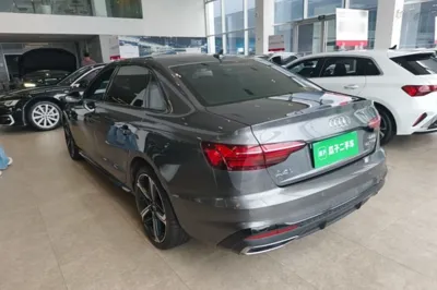 Audi A4L 2024, 11399 км, за 30947 USD