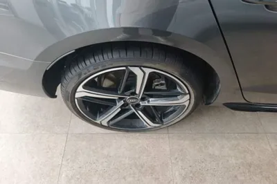 Audi A4L 2024, 11399 км, за 30947 USD - фото 11