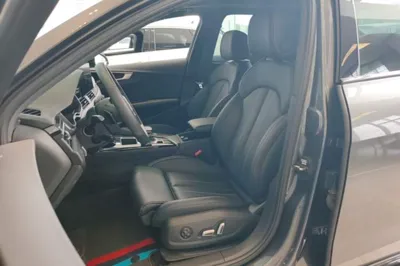 Audi A4L 2024, 11399 км, за 30947 USD - фото 17