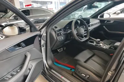 Audi A4L 2024, 11399 км, за 30947 USD - фото 18