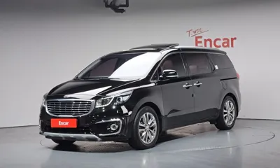 Kia Canival · 2017 год