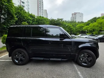 Land Rover Defender 2025, 18064 км, за 72144.55 USD - фото 3