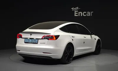 Tesla Model 3 2021, 57552 км, за 21387.24 USD