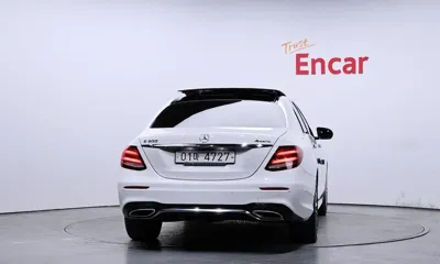 Mercedes-Benz E-Class 2017, 89786 км, за 17874.16 USD