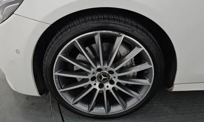 Mercedes-Benz E-Class 2017, 89786 км, за 17874.16 USD