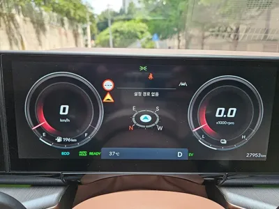 Hyundai Grandeur 2024, 27952 км, за 26825.24 USD - фото 8