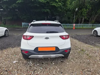 Kia Stonic 2018, 242598 км, за 3708.04 USD