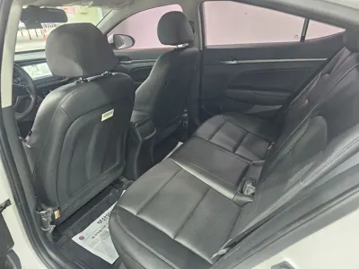 Hyundai Avante 2018, 81146 км, за 6406.53 USD - фото 9