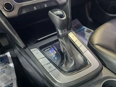 Hyundai Avante 2018, 81146 км, за 6406.53 USD - фото 13