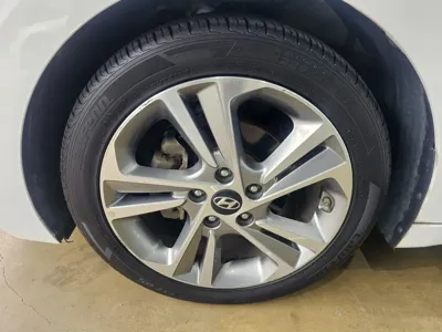 Hyundai Avante 2018, 81146 км, за 6406.53 USD - фото 19