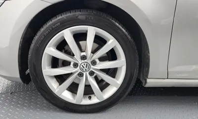 Volkswagen Golf 2016, 101178 км, за 5320.54 USD