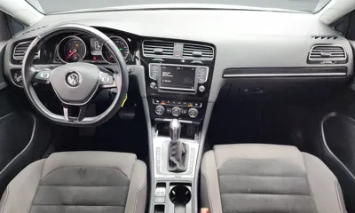 Volkswagen Golf 2016, 101178 км, за 5320.54 USD - фото 7