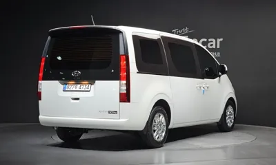 Hyundai Staria 2023, 7532 км, за 20874.36 USD