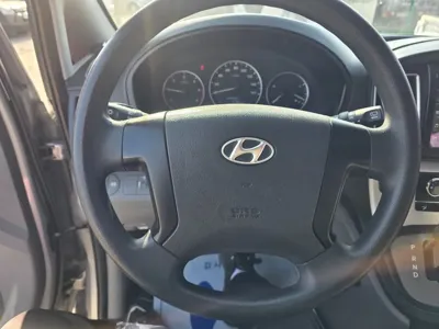 Hyundai Starex 2016, 100216 км, за 8205.33 USD - фото 19
