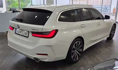 BMW 3-Series 2025, 8842 км, за 27179.21 USD