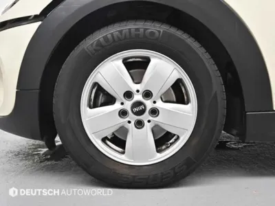 MINI Cooper 2015, 150227 км, за 3178.81 USD
