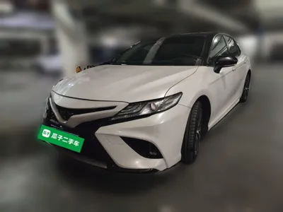 Toyota Camry · 2019 год