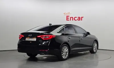 Hyundai Sonata 2017, 126212 км, за 6511.69 USD