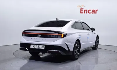 Hyundai Sonata 2025, 50815 км, за 14441.38 USD