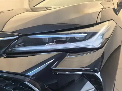Toyota Avalon 2022, 67000 км, за 16649.71 USD