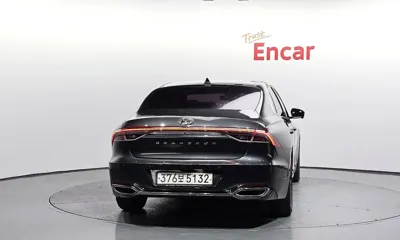 Hyundai Grandeur 2020, 173475 км, за 8867.57 USD