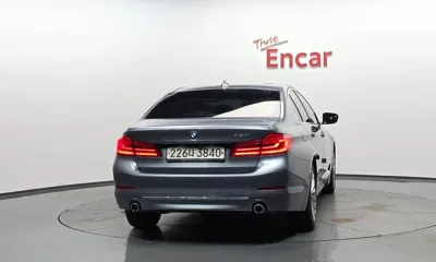 BMW 5-Series 2019, 101568 км, за 14113.17 USD