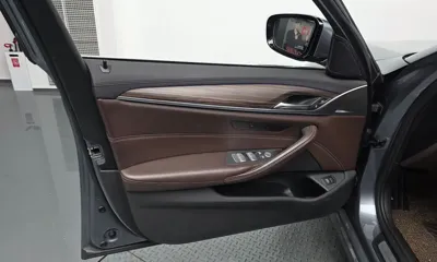 BMW 5-Series 2019, 101568 км, за 14113.17 USD - фото 24