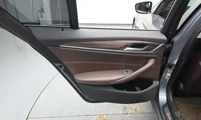 BMW 5-Series 2019, 101568 км, за 14113.17 USD - фото 25
